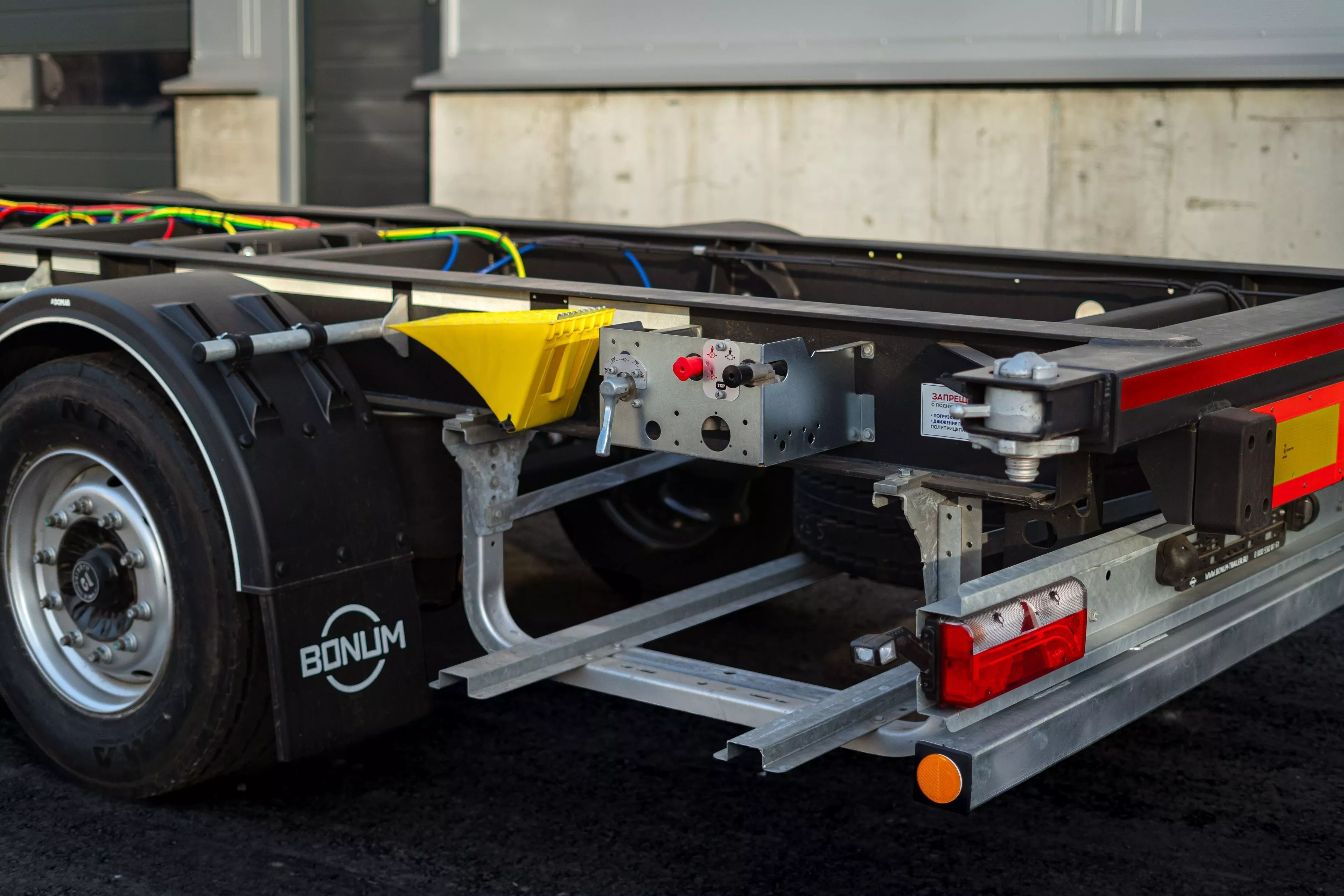 Контейнеровоз для 40 футов 914295-05